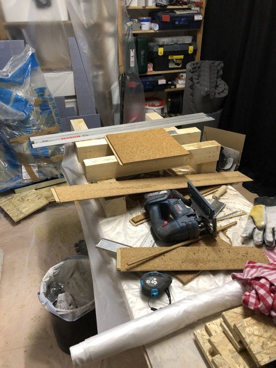 Cutting tiles