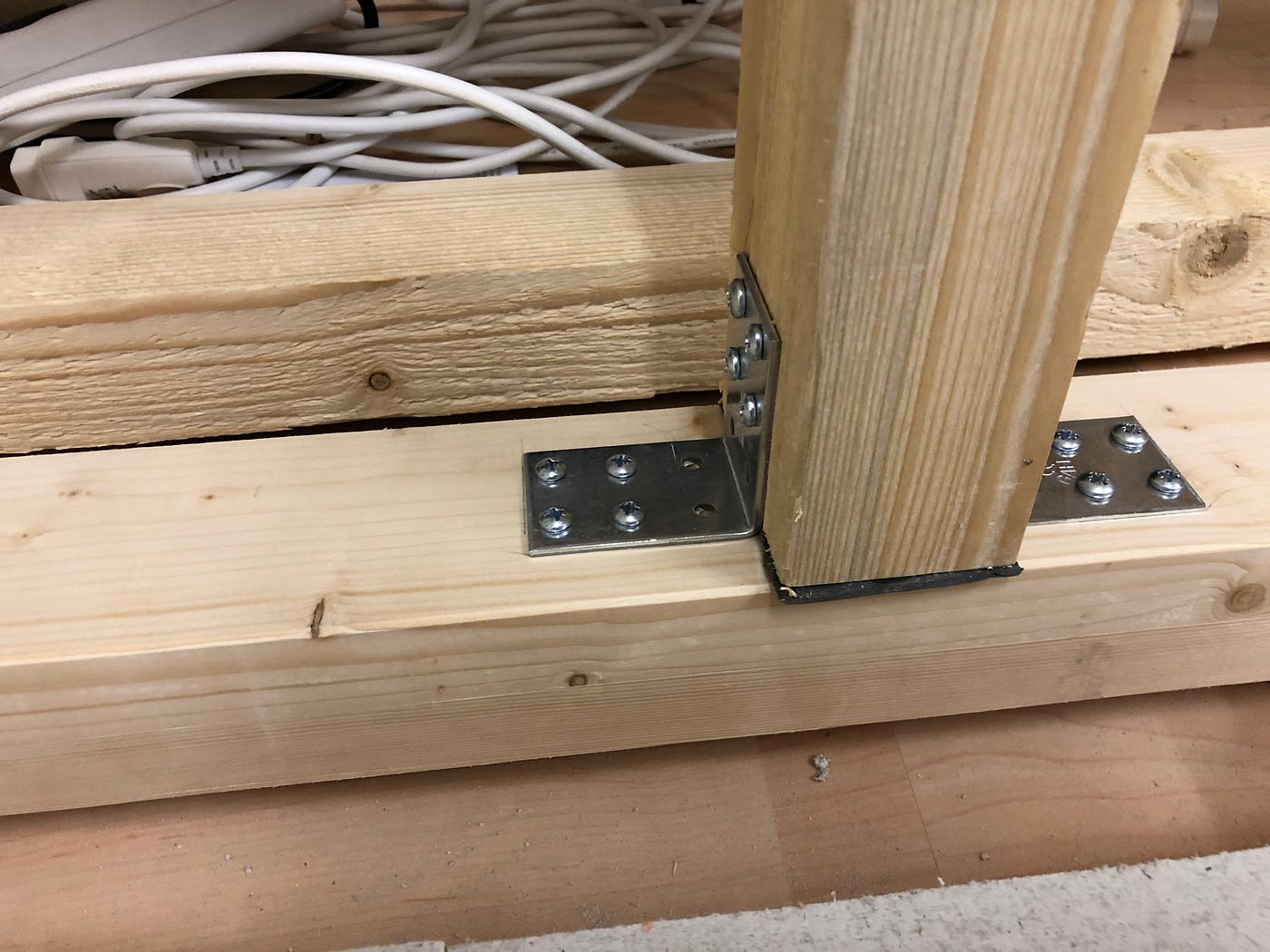 Angle connectors and rubber seal