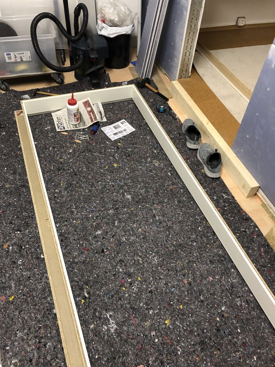 Soundproof door